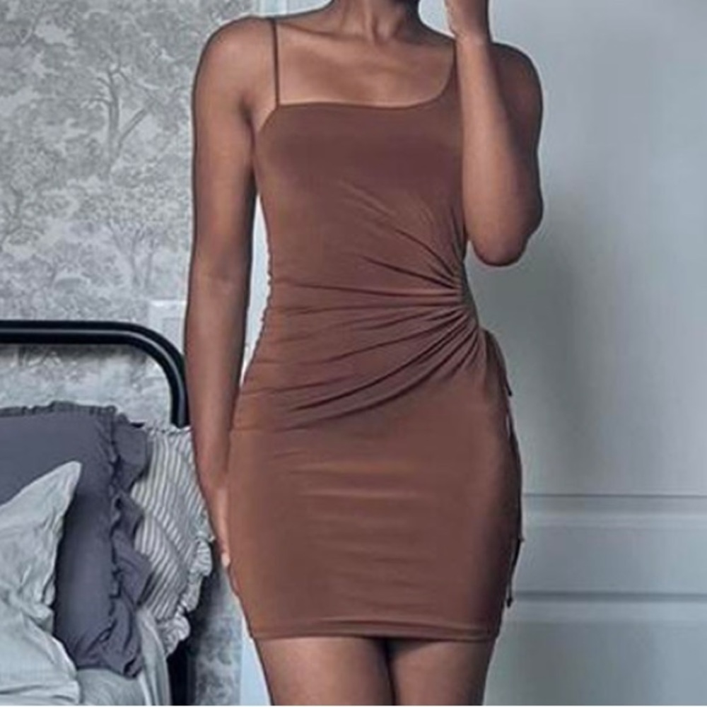 Brown side cutout dress 🤎